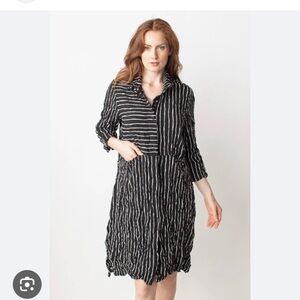NWT LIV Snap Front Crinkle Stripe Dress/Jacket size XS